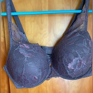 Torrid push up plunge lace bra EUC 46DD